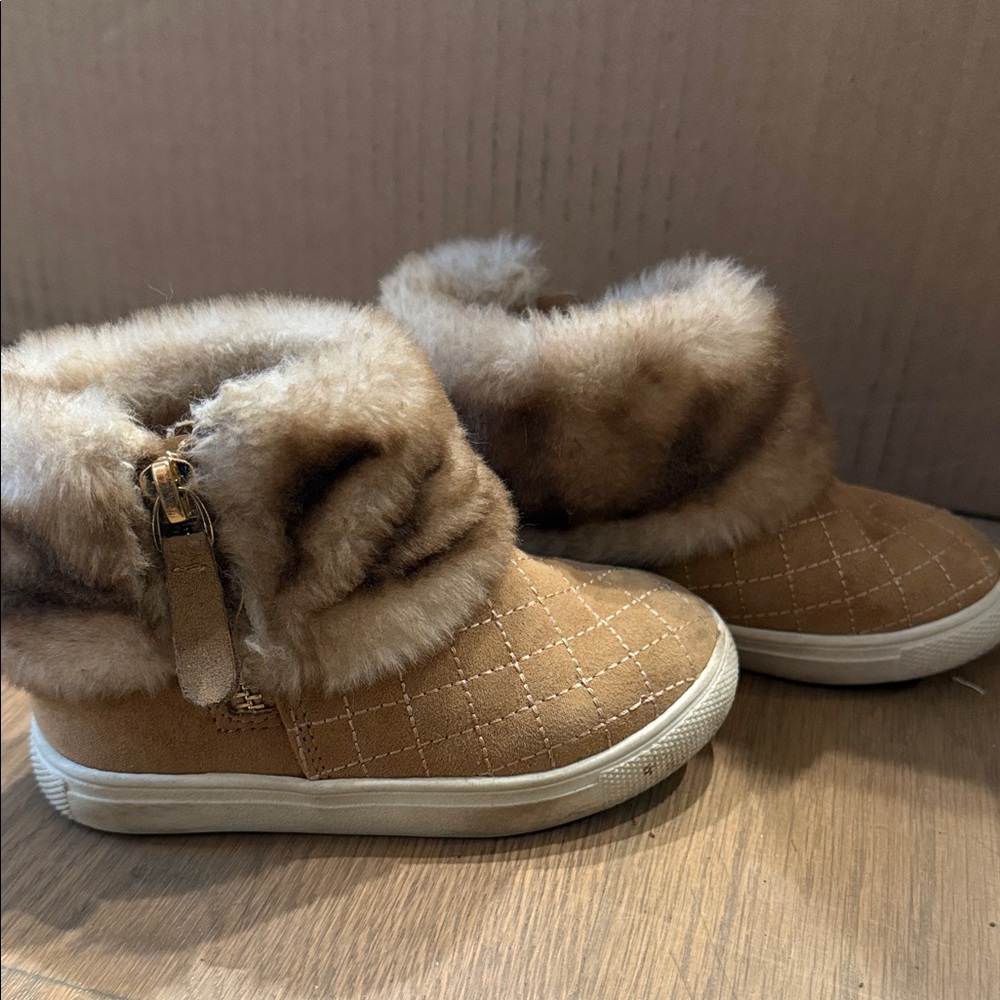 Sugar Tan Quilted Kids Boots